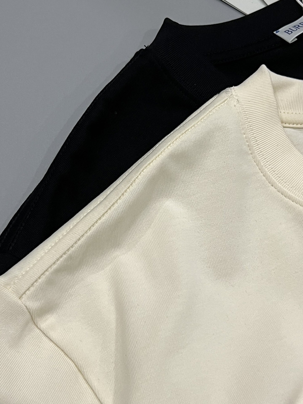 ブランドTシャツ着用イメージ